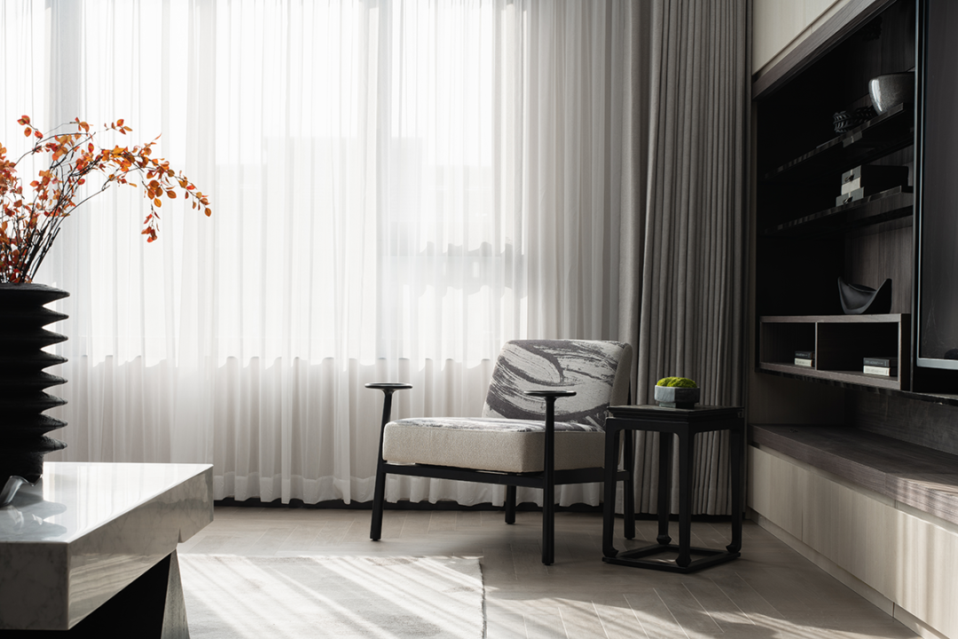 现代简约黑白灰风格室内设计家装案例-客厅落地窗 现代简约黑白灰风格室内设计家装案例-客厅落地窗